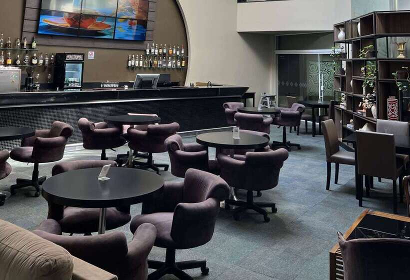 ホテル Wyndham Golden Foz Suites