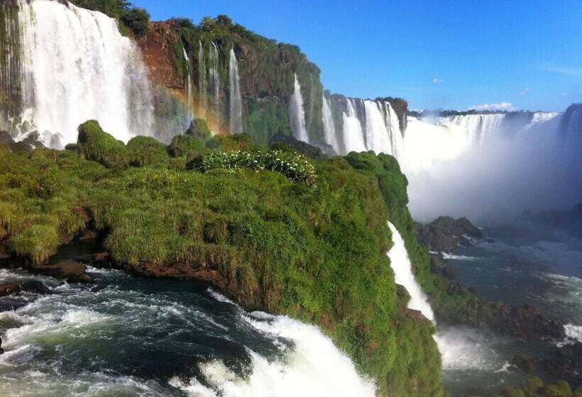 ホテル Wyndham Golden Foz Suites