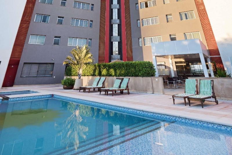 ホテル Wyndham Golden Foz Suites