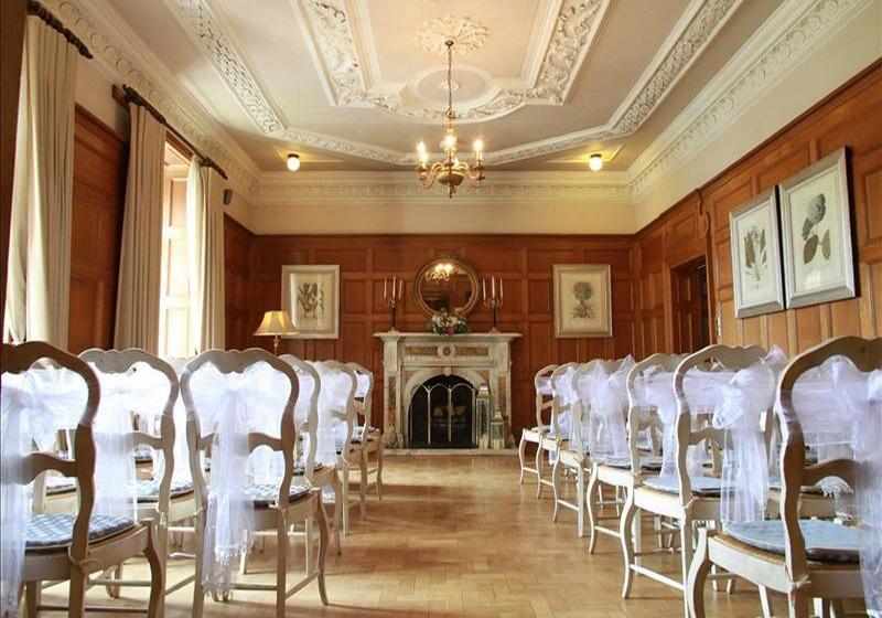 Buckland Tout-Saints Hotel