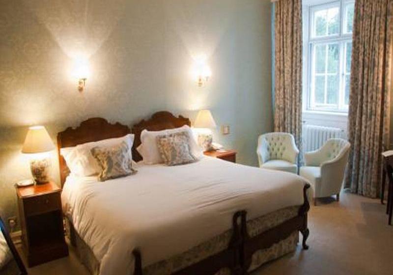 Buckland Tout-Saints Hotel