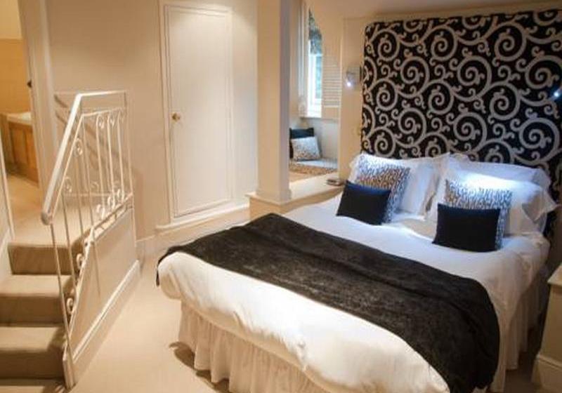 Buckland Tout-Saints Hotel