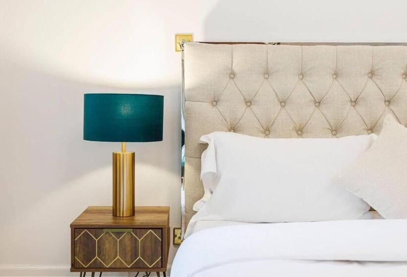 Carlton Court Mayfair