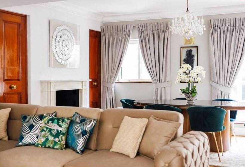 Carlton Court Mayfair