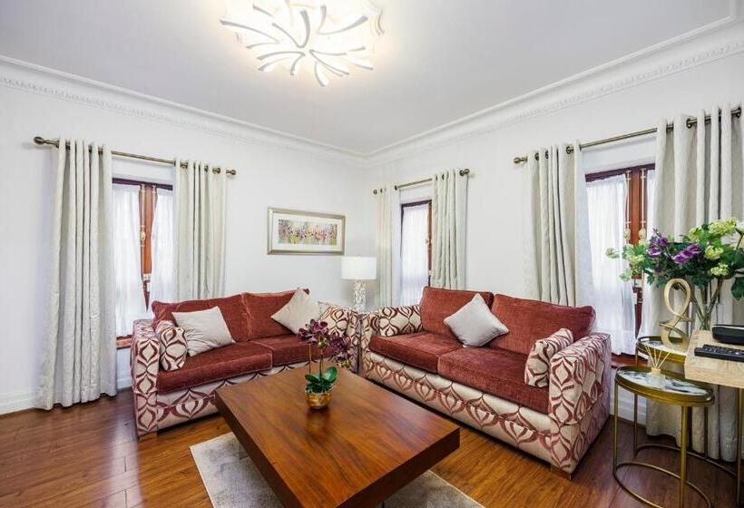 Carlton Court Mayfair