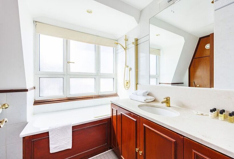 Carlton Court Mayfair