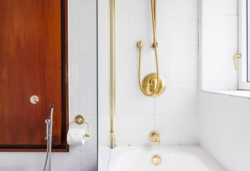 Carlton Court Mayfair