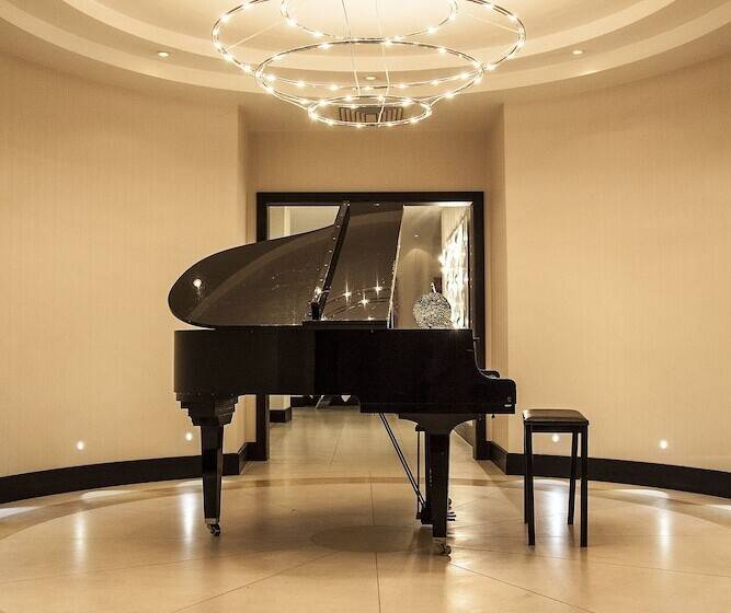 Grand Jersey Hotel And Spa