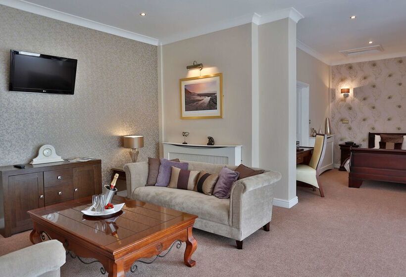 Best Western Premier Heronston Hotel & Spa