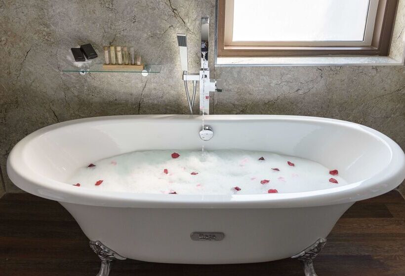 Best Western Plus The Connaught Hotel And Spa