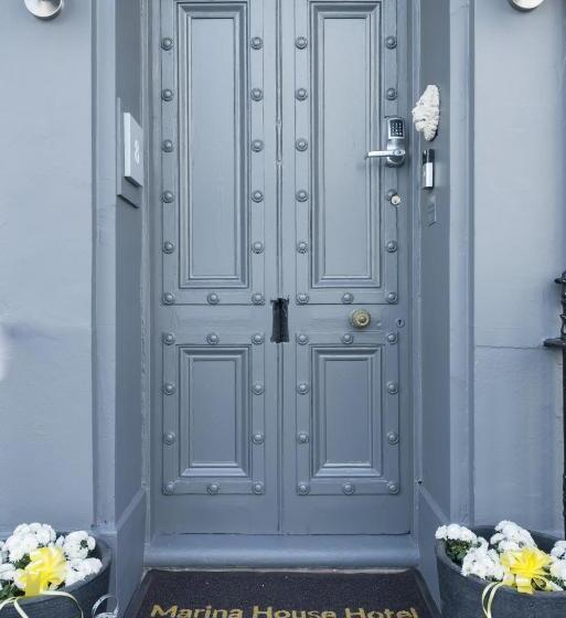 Отель Innit Marina