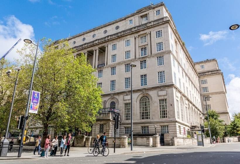 בית מלון כפרי Adelphi