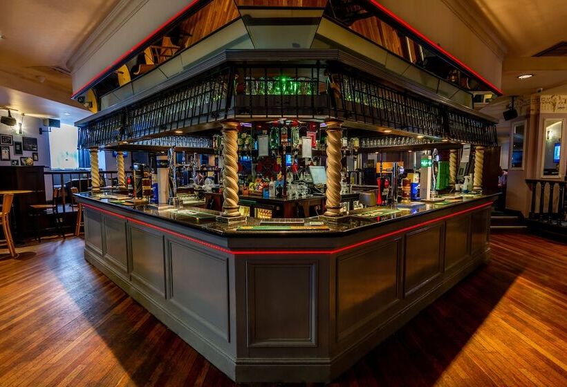 בית מלון כפרי Adelphi