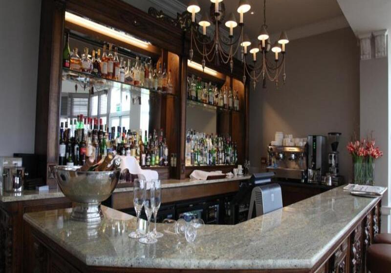 酒店 Brockencote Hall