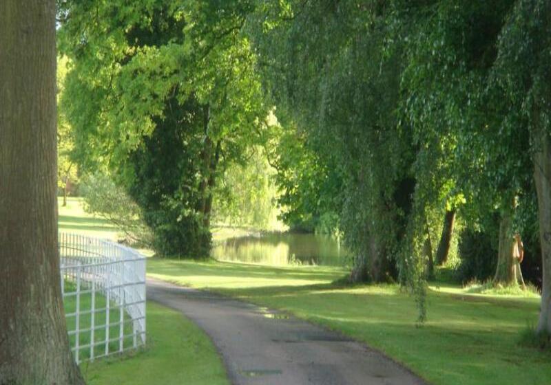 酒店 Brockencote Hall