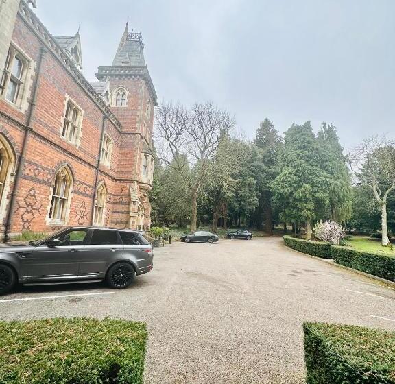 Отель Brownsover Hall