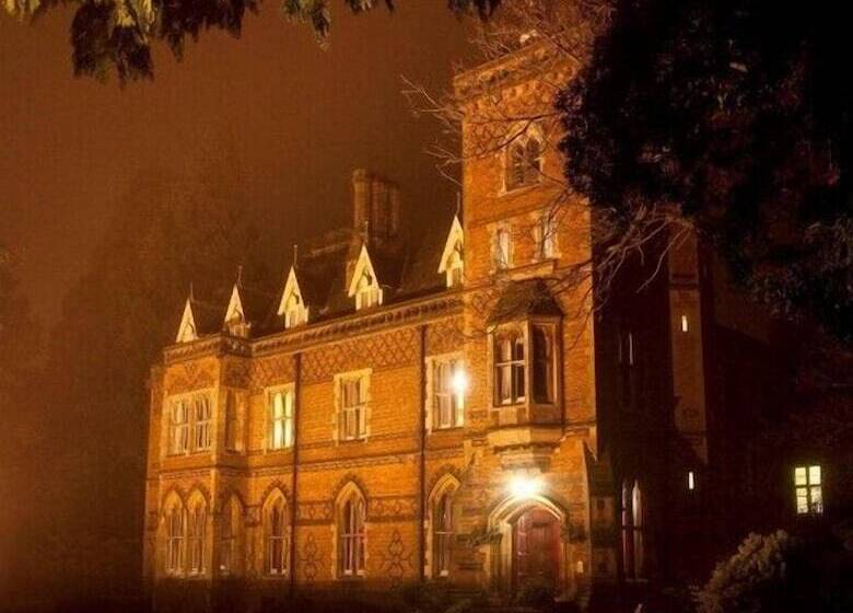 Отель Brownsover Hall