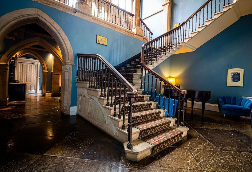 Отель Brownsover Hall