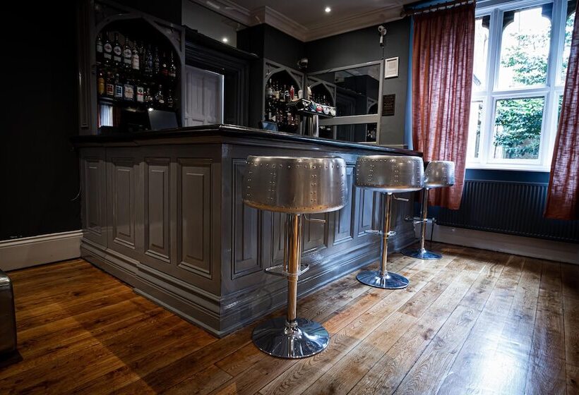 هتل Brownsover Hall