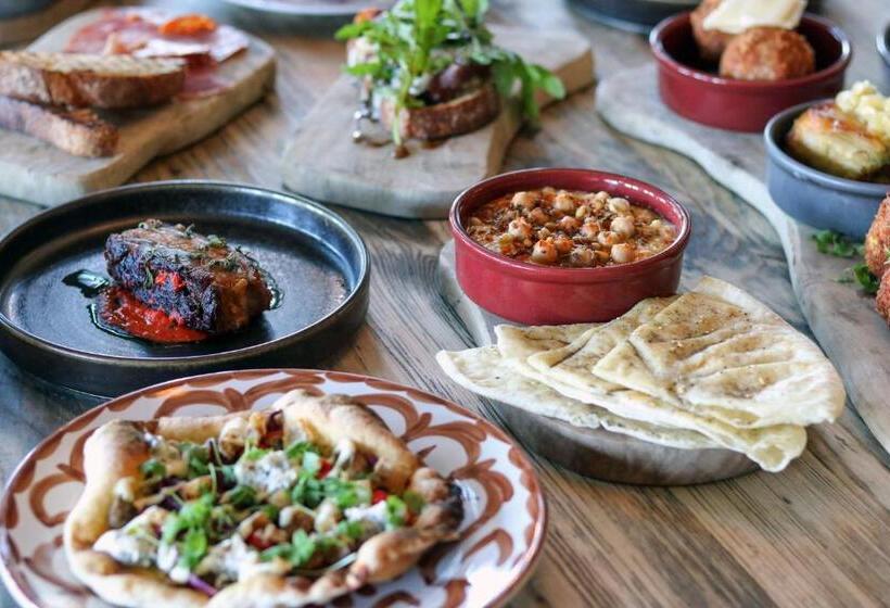 בית מלון כפרי Burley Manor