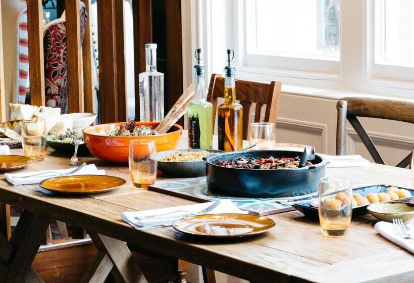 בית מלון כפרי Burley Manor