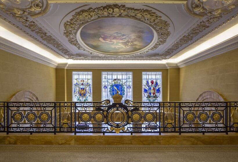 هتل Cafe Royal