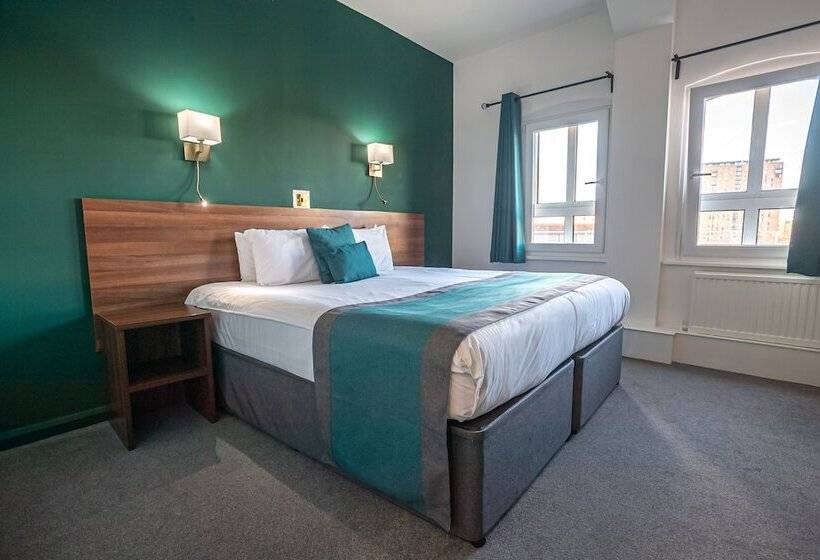 בית מלון כפרי Castlefield