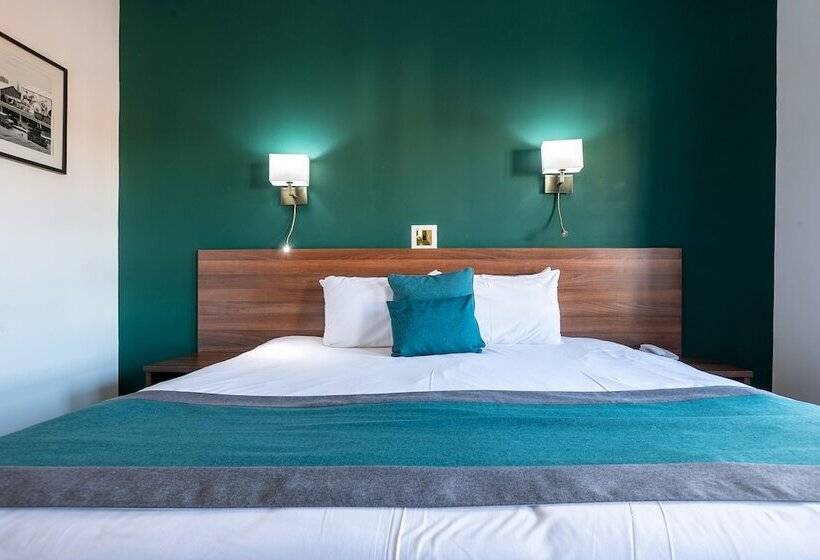 בית מלון כפרי Castlefield