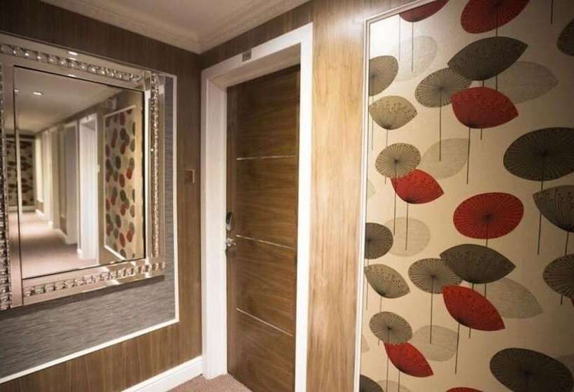 Cheshire Hotel Central London