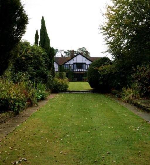 فندق Cisswood House