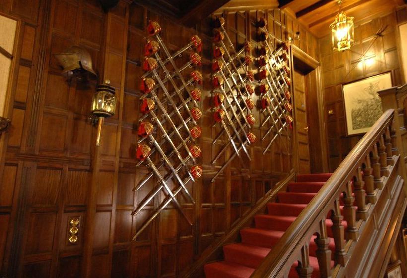 ホテル Comlongon Castle