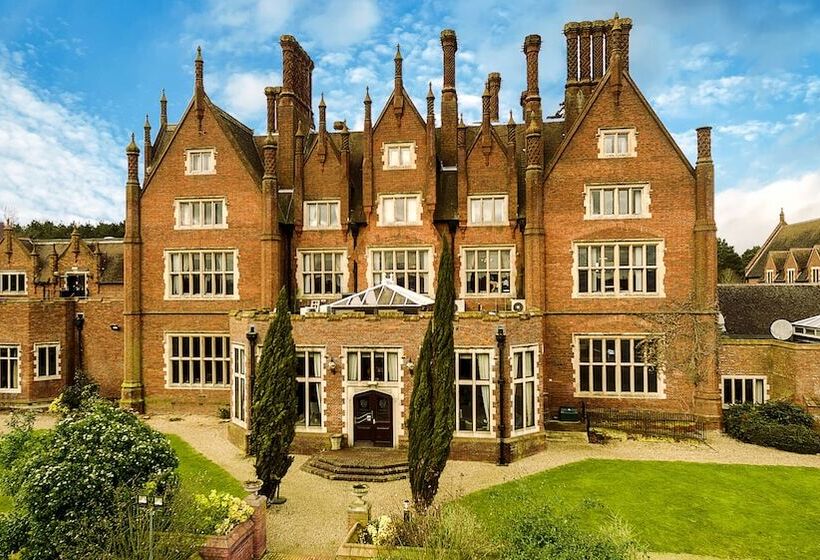 Dunston Hall Hotel, Spa & Golf Resort