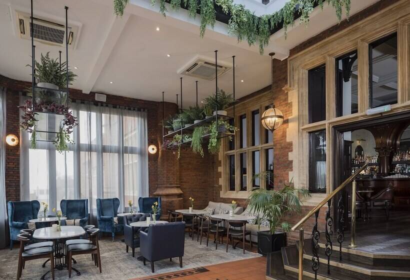 Dunston Hall Hotel, Spa & Golf Resort