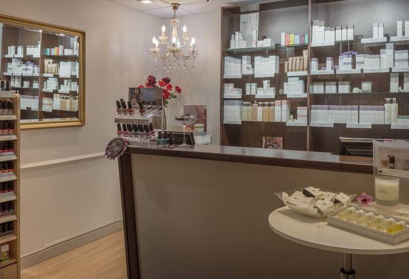 Dunston Hall Hotel, Spa & Golf Resort