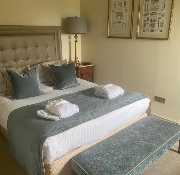 Eastwell Manor, Champneys Hotel & Spa