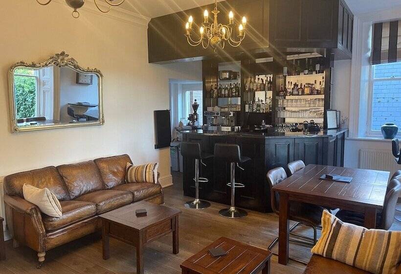 Canterbury Hotel Cottages And Apartment S