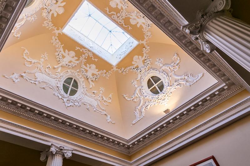 فندق Ednam House