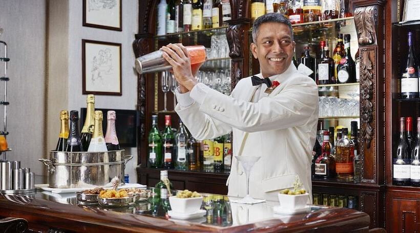 בית מלון כפרי Egerton House