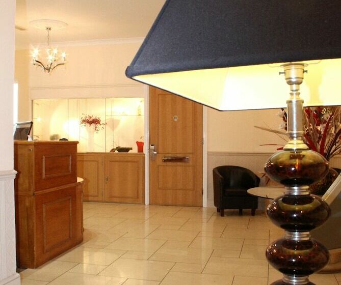 فندق Exeter Court