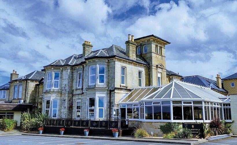 בית מלון כפרי Fairfield House