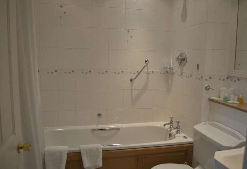 בית מלון כפרי Fernhill