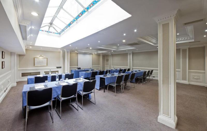 Отель Gem Fitzrovia