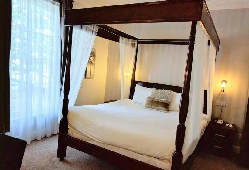 فندق Gainsborough House