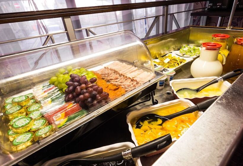 בית מלון כפרי The Gardens