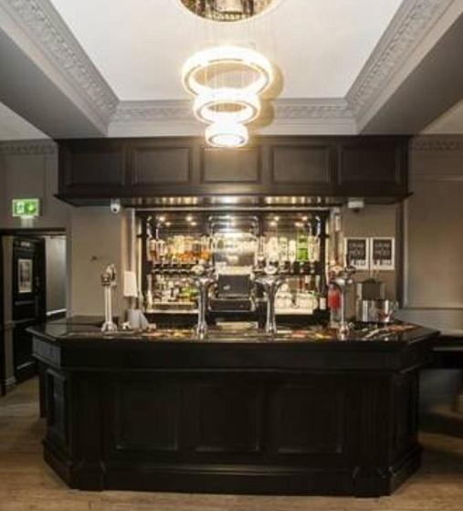 هتل Grand St Leger