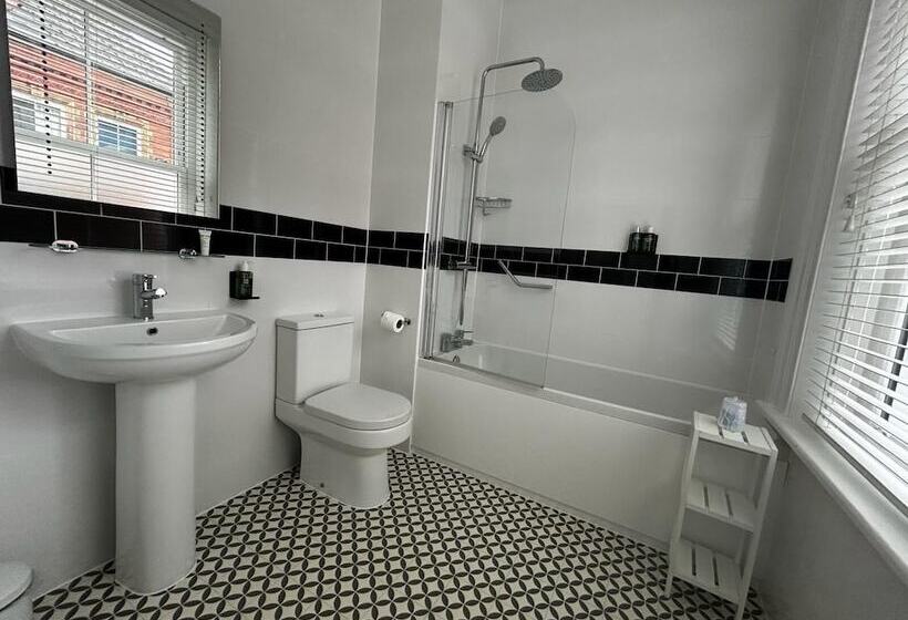 Отель Great Malvern