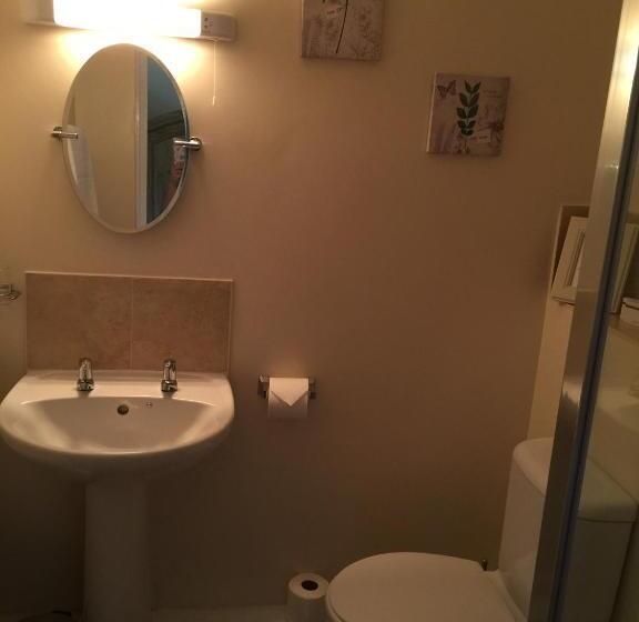 בית מלון כפרי Greyhound Country Inn