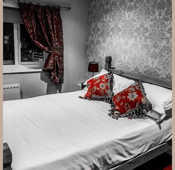 فندق Greyhound Country Inn