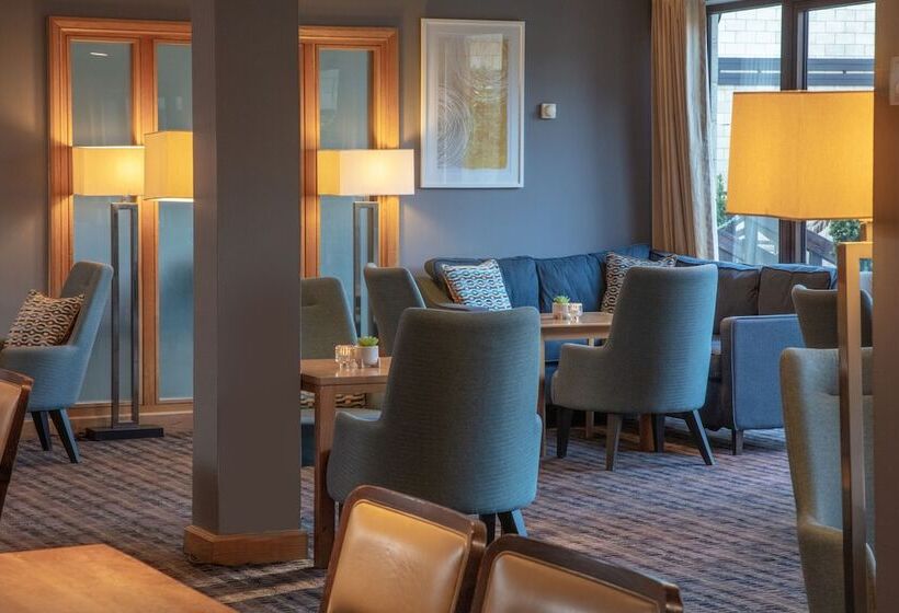 Hampshire Court Hotel & Spa