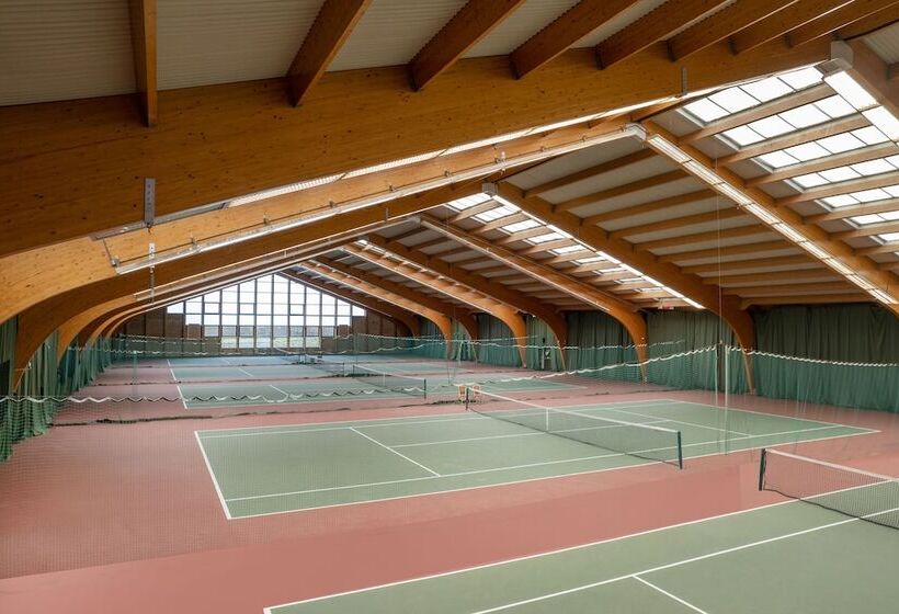 Hampshire Court Hotel & Spa